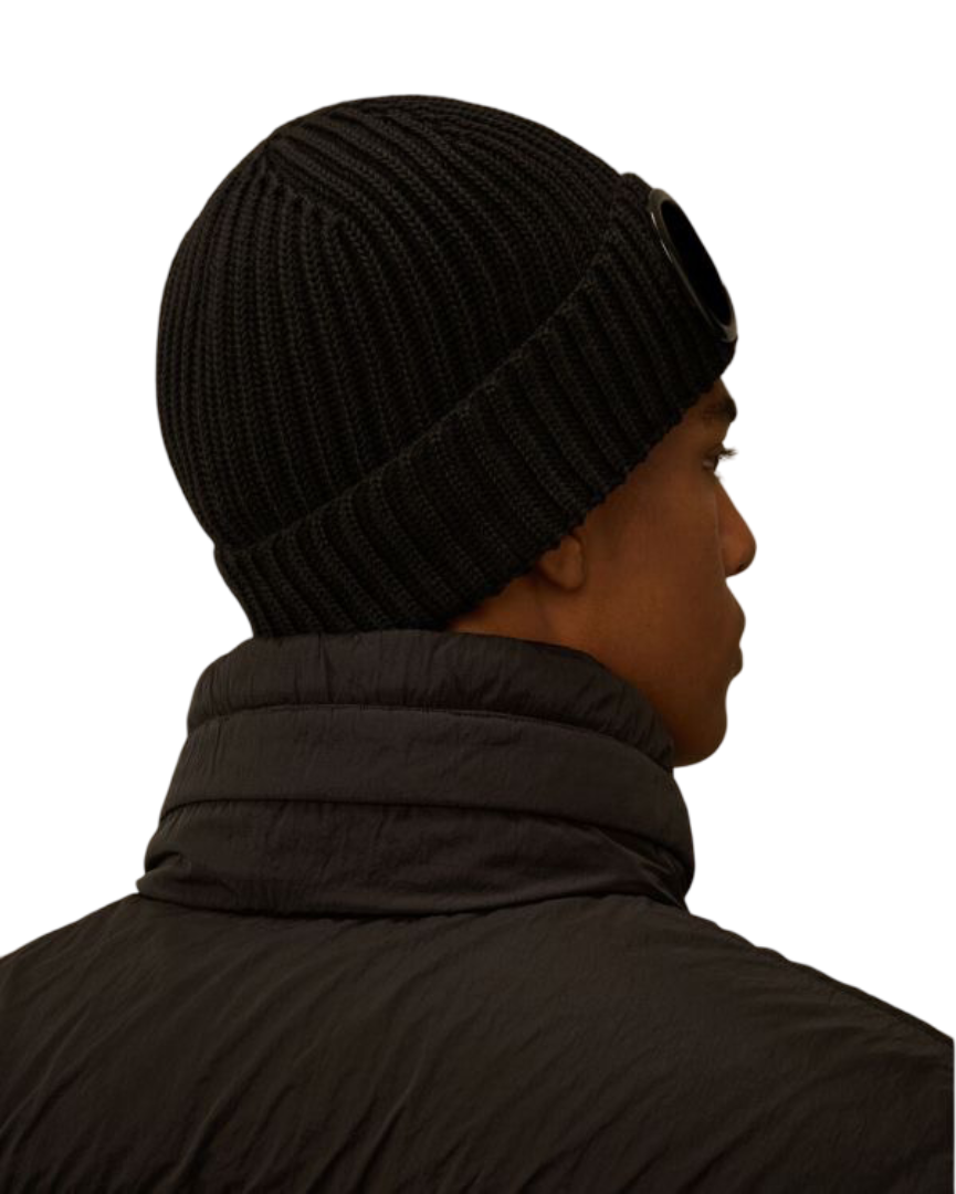 C.P. Company-Bonnet Merino Wool Google Beanie Color Noir