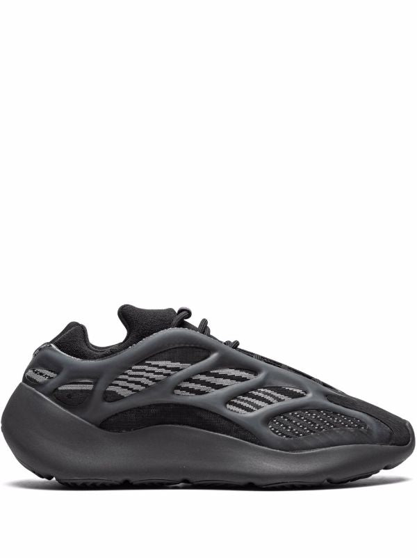 Yeezy 700 V3 Noir S