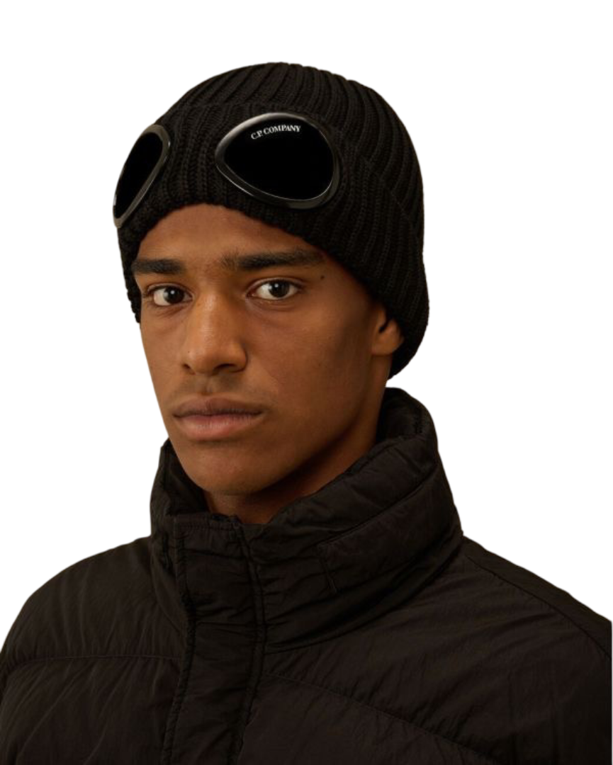 C.P. Company-Bonnet Merino Wool Google Beanie Color Noir