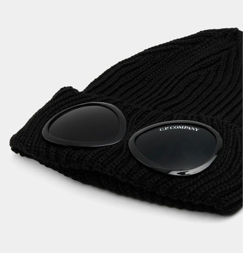 C.P. Company-Bonnet Merino Wool Google Beanie Color Noir